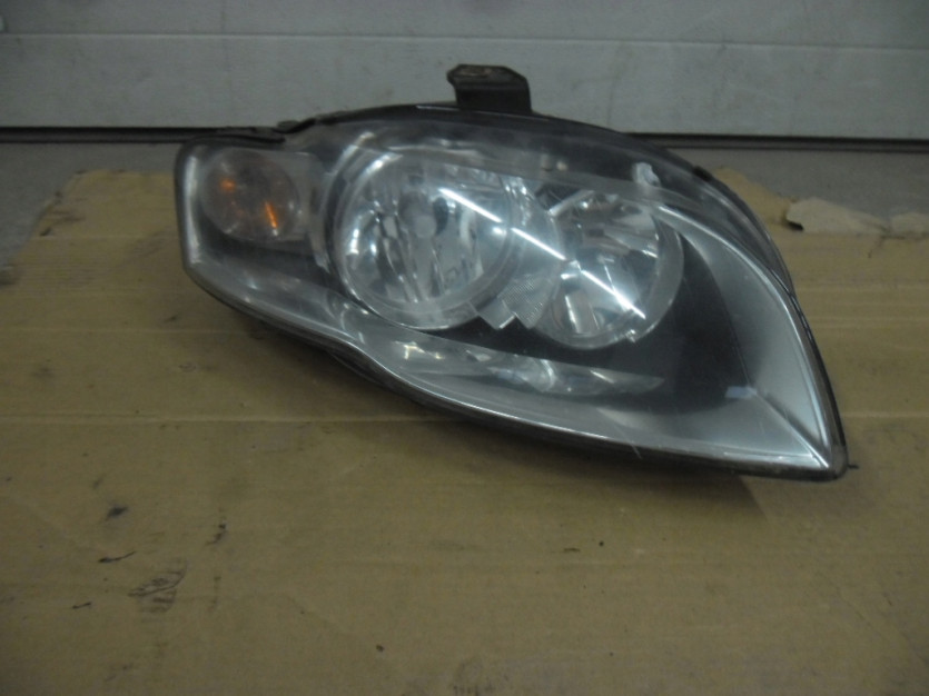 AUDI A4 B7 8E 2006 LAMPA PRAWA PRZOD PRZEDNIA ANG