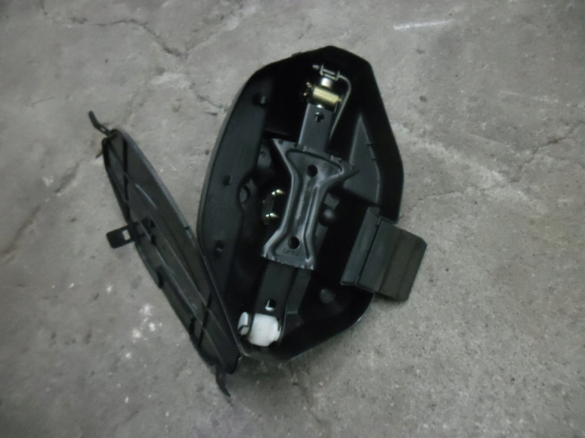 PEUGEOT 1007 ZESTAW BAGAZNIKA LEWAREK