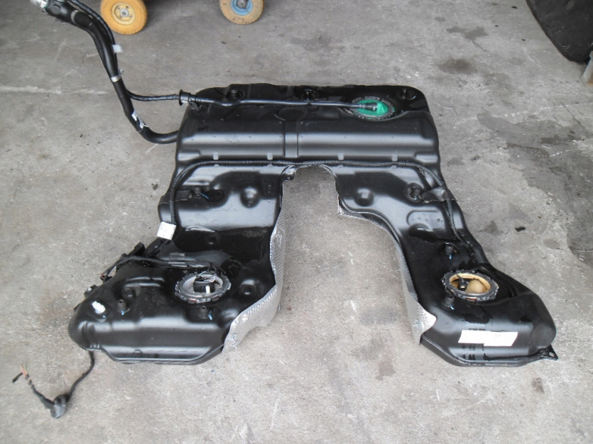 AUDI A8 4H D4 TFSI ZBIORNIK PALIWA BAK 4H0201021CT
