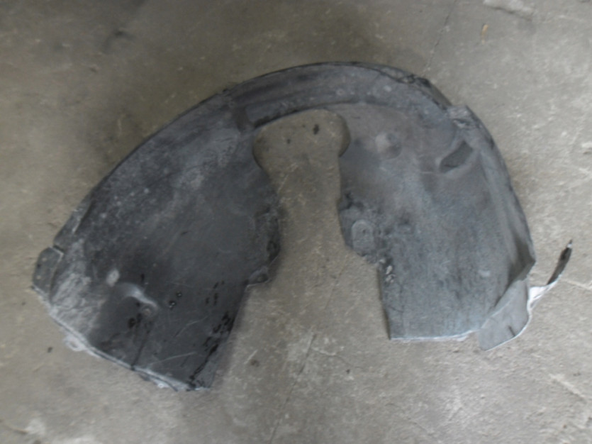 AUDI A3 8V NADKOLE PRAWE 8V0821172