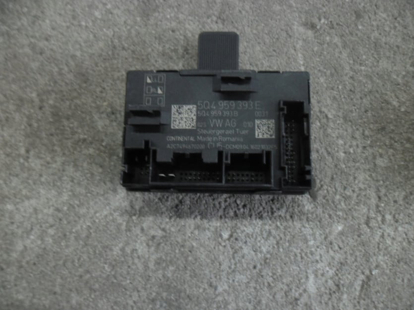 SKODA OCTAVIA III 3 5E MODUL DRZWI LEWY 5Q4959393E