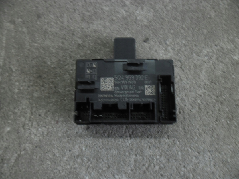 SKODA OCTAVIA III 5E MODUL DRZWI PRAWY 5Q4959392E