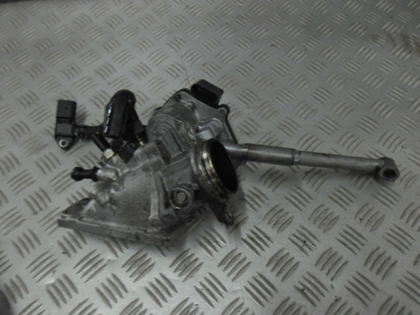 SKODA OCTAVIA III 3 5E PRZEPUSTNICA 04L128063T