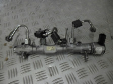 SKODA OCTAVIA III 3 5E LISTWA WTRYSKOWA 04L130764B
