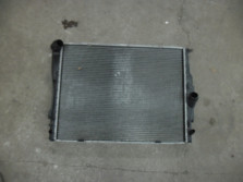 BMW 3 III E92 LIFT 328 USA CHLODNICA WODY 7581650