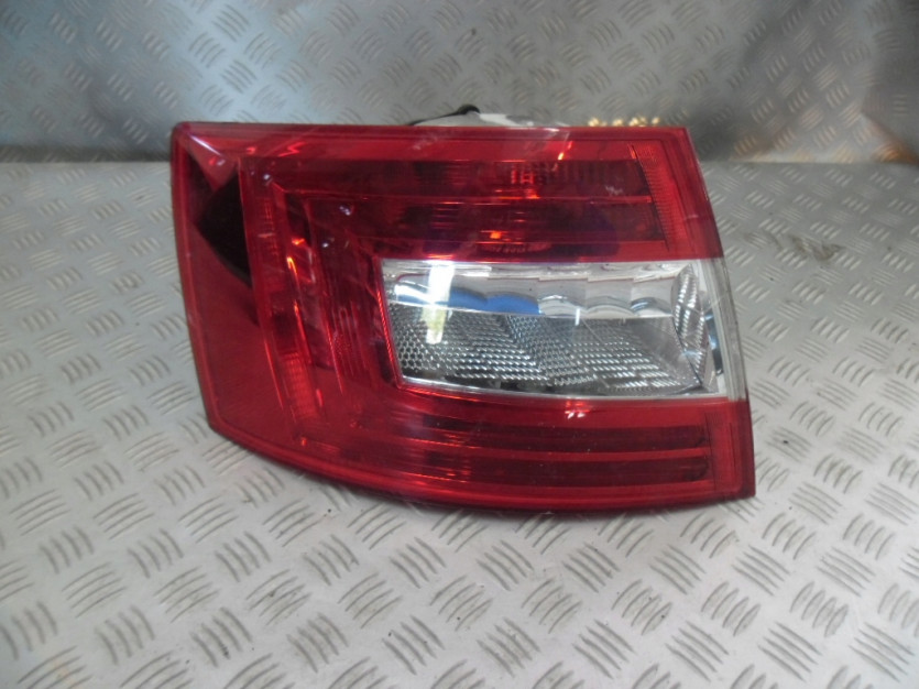 SKODA OCTAVIA III 3 5E LAMPA LEWA TYL TYLNA SEDAN