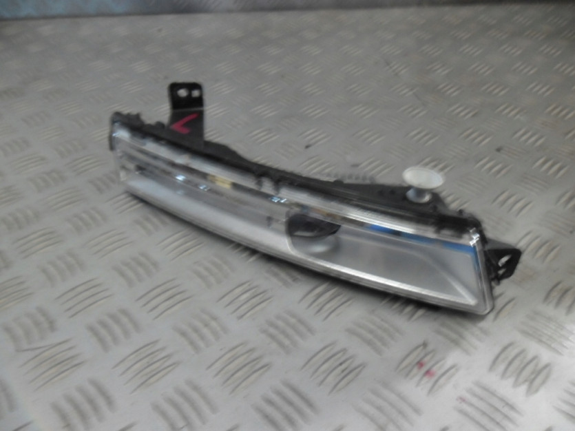 JAGUAR F PACE HALOGEN LED LEWY HK83 15201 AE