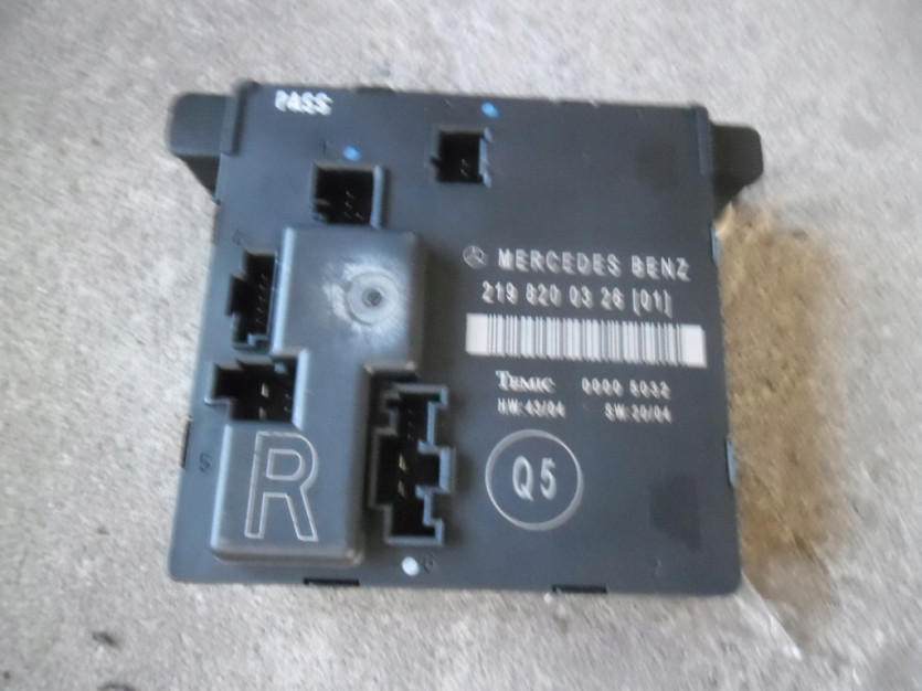 MERCEDES CLS W219 STEROWNIK MODUL DRZWI PRAWY TYL