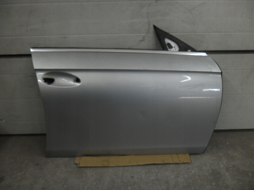 MERCEDES CLS W219 2009 DRZWI PRAWE PRZOD PRZEDNIE