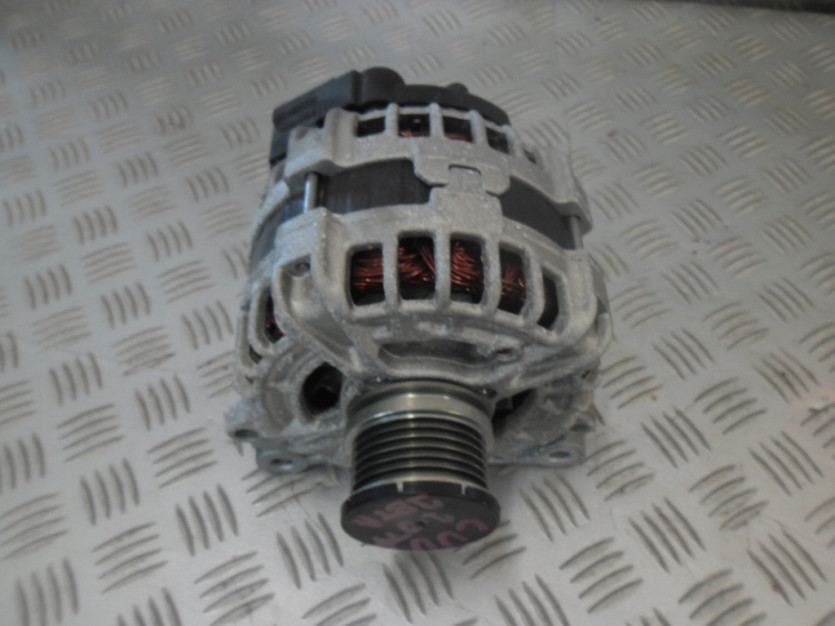 VW JETTA 5C6 VI 2017 2.0 TDI ALTERNATOR 03L903023K