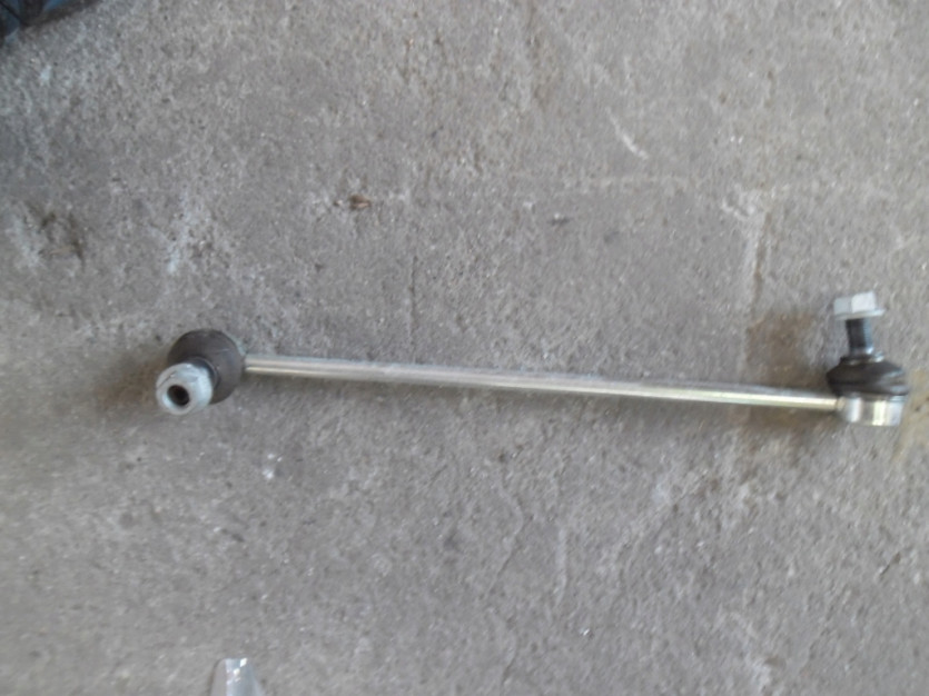 VW GOLF VII 7 LIFT LACZNIK STABILIZATORA PRAWY