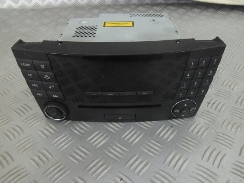 MERCEDES CLS W219 2009 RADIO A2118702889