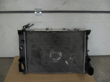 MERCEDES CLS W219 CHLODNICA PAS PRZOD PRZEDNI