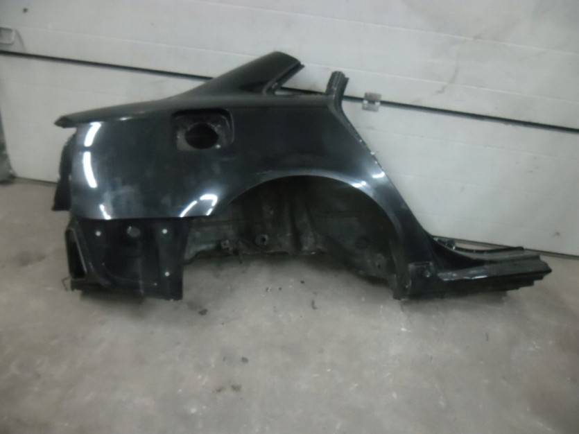 AUDI A4 B7 8E 2006 BLOTNIK PRAWY TYL CWIARTKA SEDA