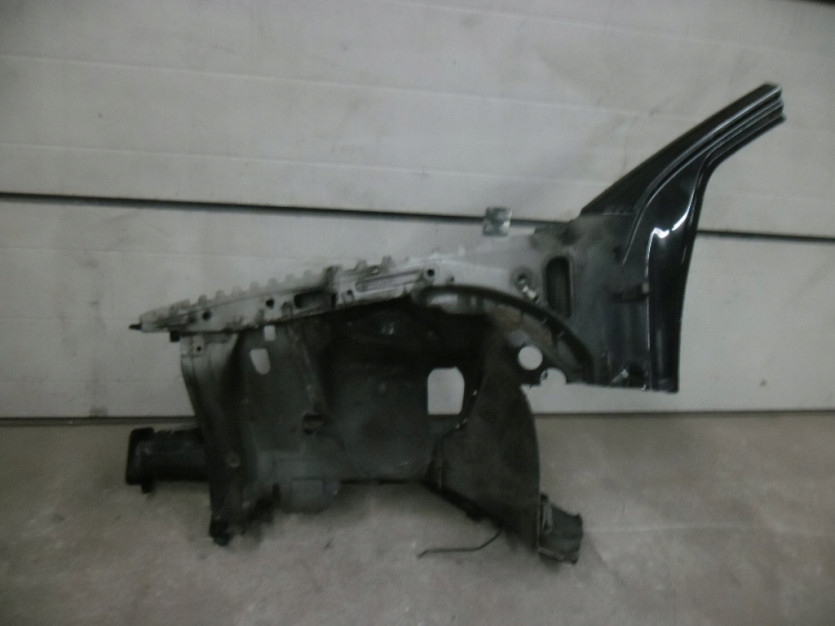 AUDI A4 B7 8E 2006 CWIARTKA LEWA PRZOD PODLUZNICA