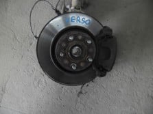 TOYOTA VERSO R2 2011 ZWROTNICA PRAWA PRZOD PIASTA