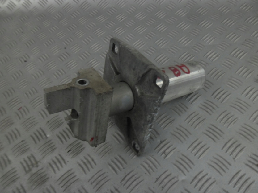 AUDI A8 D3 4E ODBOJNIK ZDERZAKA PRAWY 4E0807358A