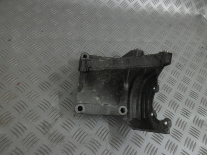 AUDI A8 D3 4E 4.2 FSI LAPA WSPORNIK SPREZARKI