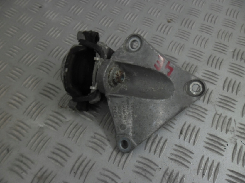 AUDI A8 D3 4E 4.2 PODUSZKA LAPA PRAWA 4E0399114Q