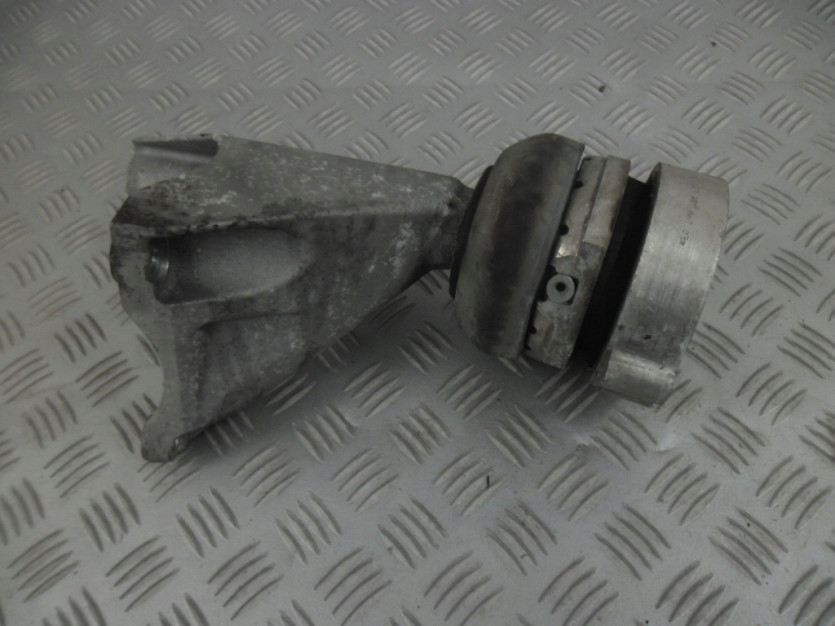 AUDI A8 D3 4E 4.2 FSI PODUSZKA LAPA 4E0199307AN