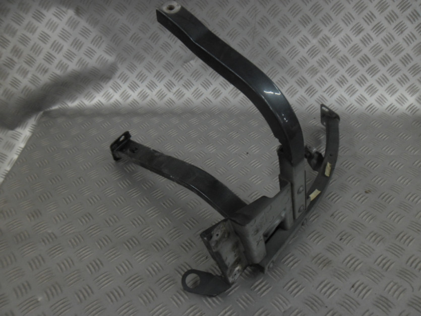 AUDI A8 D3 4E 4.2 PAJAK WSPORNIK LEWY 4E0821137D
