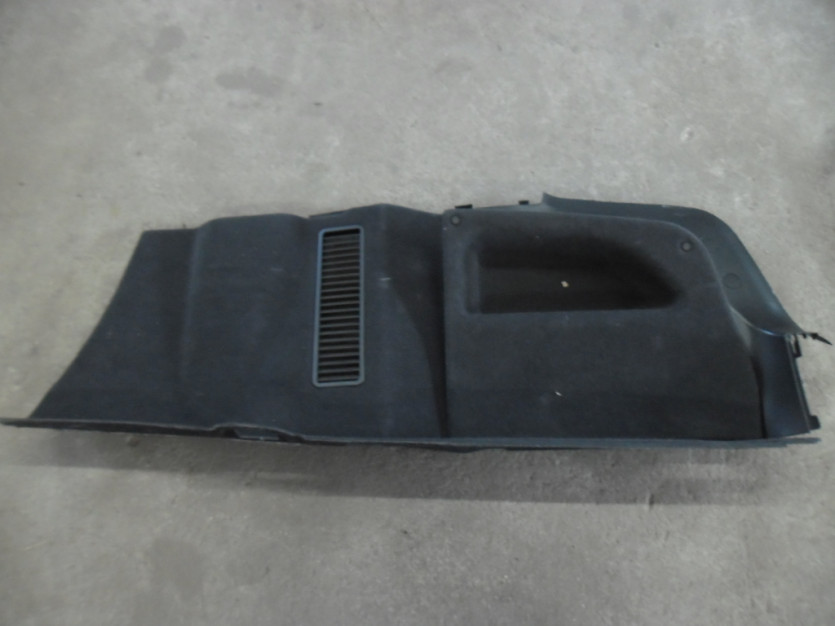 AUDI A8 D3 4E 4.2 OBUDOWA BOCZEK BAGAZNIKA PRAWY
