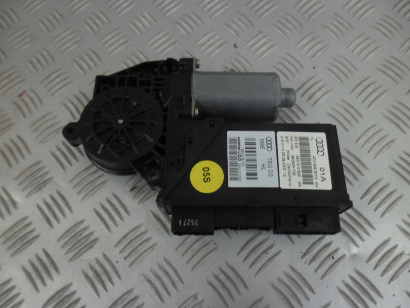 AUDI A8 D3 4E 4.2 SILNIK SZYBY LEWY TYL 4E0959801A