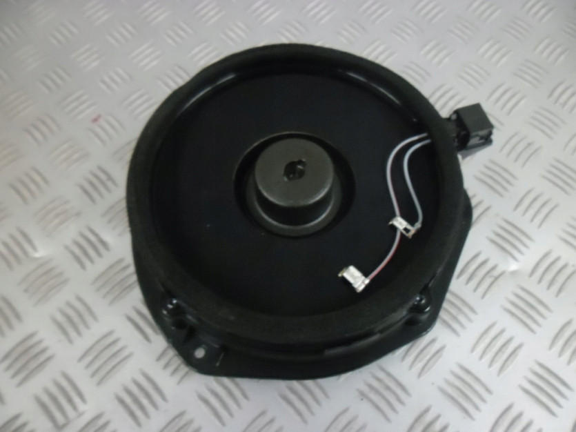 AUDI A8 D3 4E 4.2 FSI GLOSNIK BOSE 4E0035411A