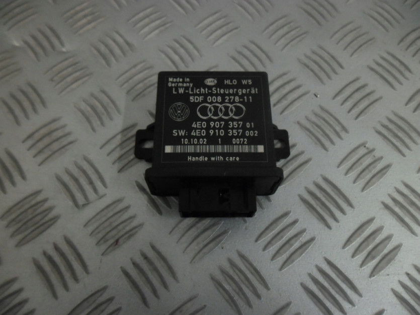 AUDI A8 D3 4E MODUL STEROWNIK SWIATEL 4E0907357
