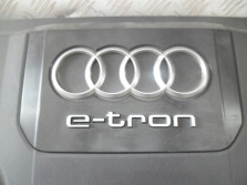 AUDI Q7 4M 2 II OSLONA POKRYWA SILNIKA 4M0133849E