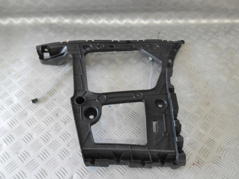 AUDI Q7 4M 2 II SLIZG ZDERZAKA PRAWY 4M0807454