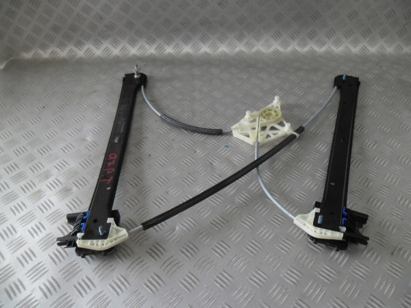 AUDI Q7 4M 2 II PODNOSNIK SZYBY PRAWY TYL
