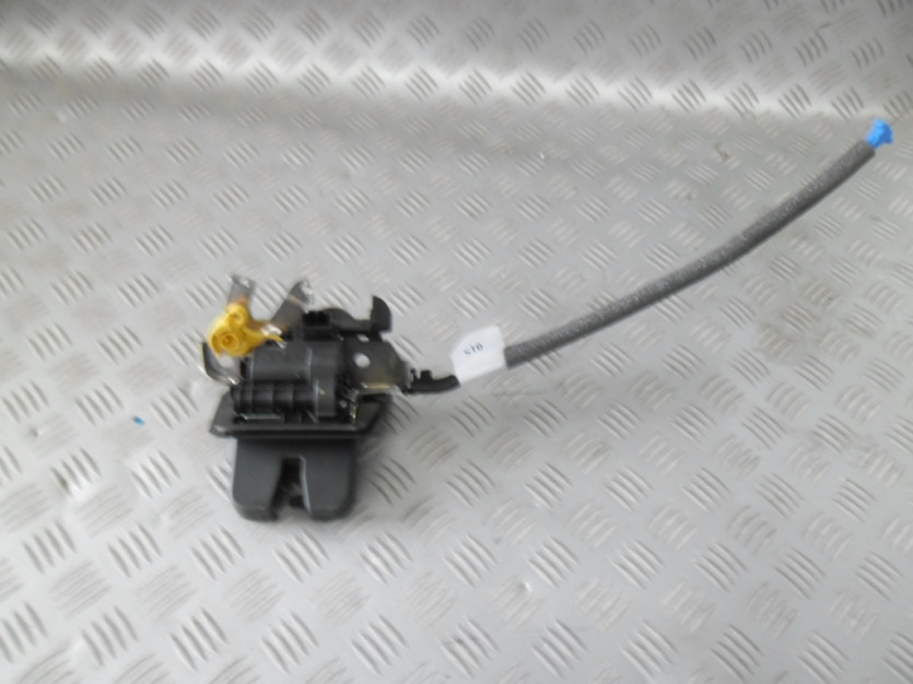 AUDI Q7 4M 2 II ZAMEK KLAPY BAGAZNIKA 4M0827506B