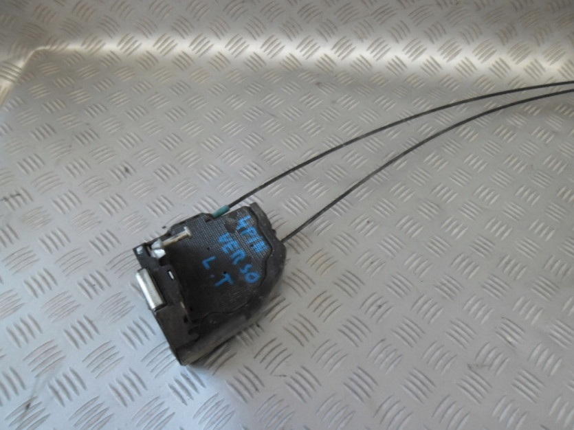 TOYOTA VERSO R2 2011 ZAMEK DRZWI LEWY TYL 4 PIN