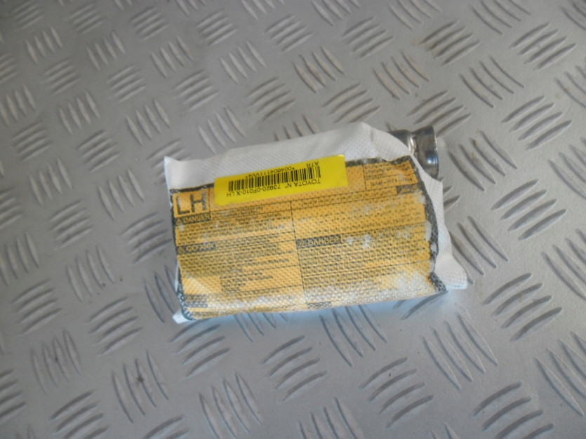 TOYOTA VERSO R2 PODUSZKA AIR BAG LEWA PRZOD FOTELA