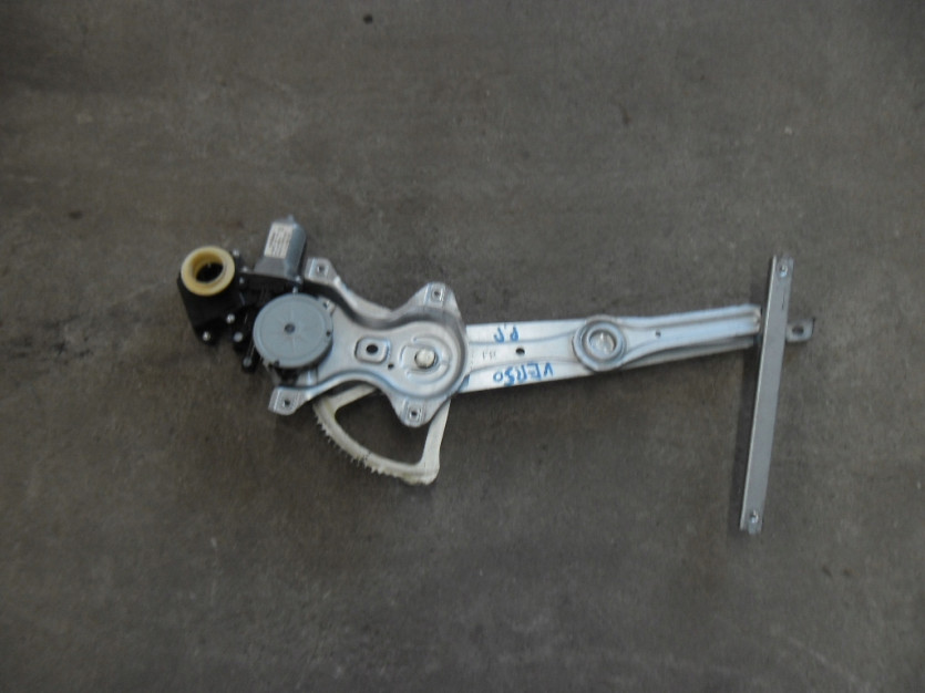 TOYOTA VERSO R2 MECHANIZM PODNOSNIK PRAWY PRZOD