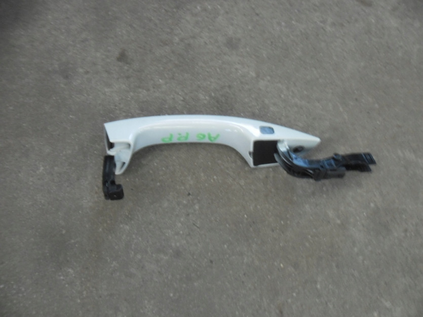 AUDI A6 C8 4K KLAMKA DRZWI PRAWA 4M8837206
