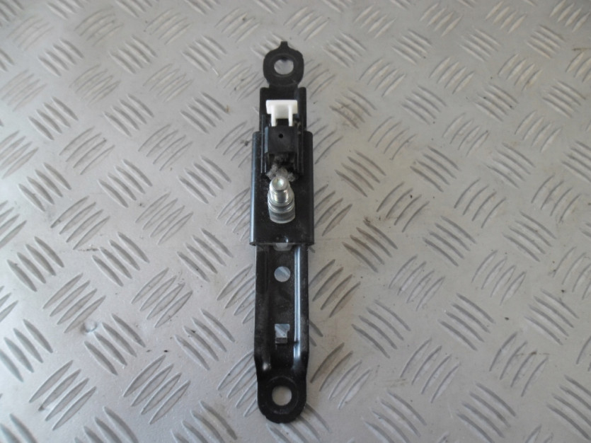 TOYOTA VERSO R2 2011 SUWAK PASA LEWY PRAWY