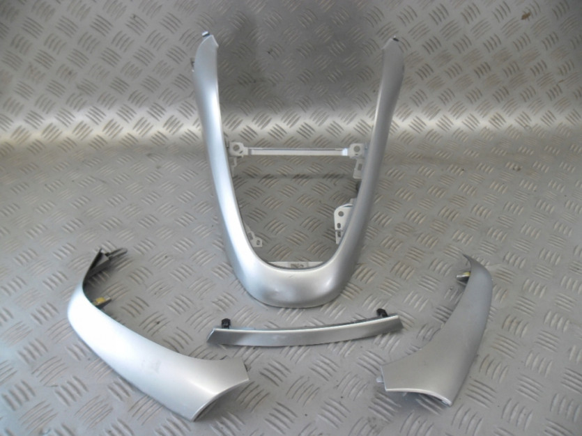 TOYOTA VERSO R2 2011 LISTWY CHROMY DEKORY