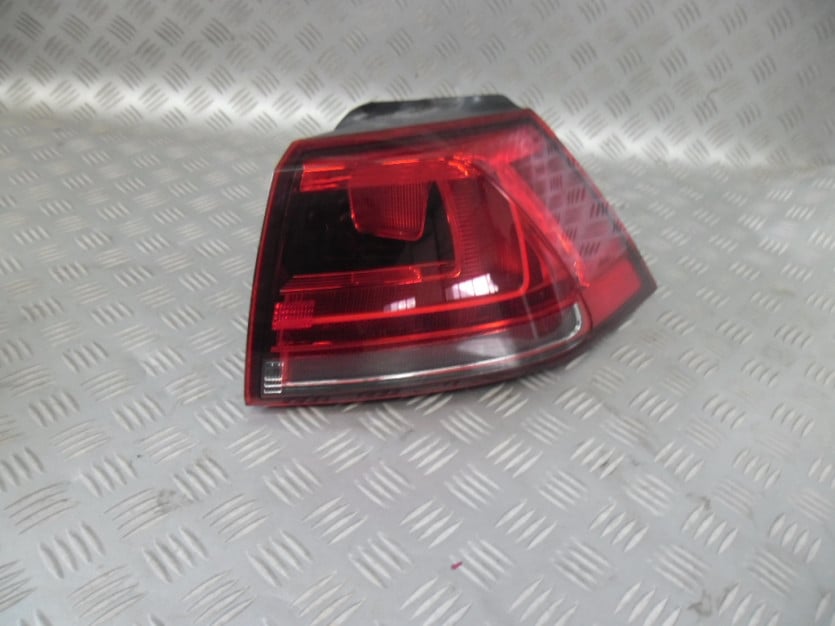 VW GOLF VII 7 USA LAMPA PRAWA TYL TYLNA 5GM945096B