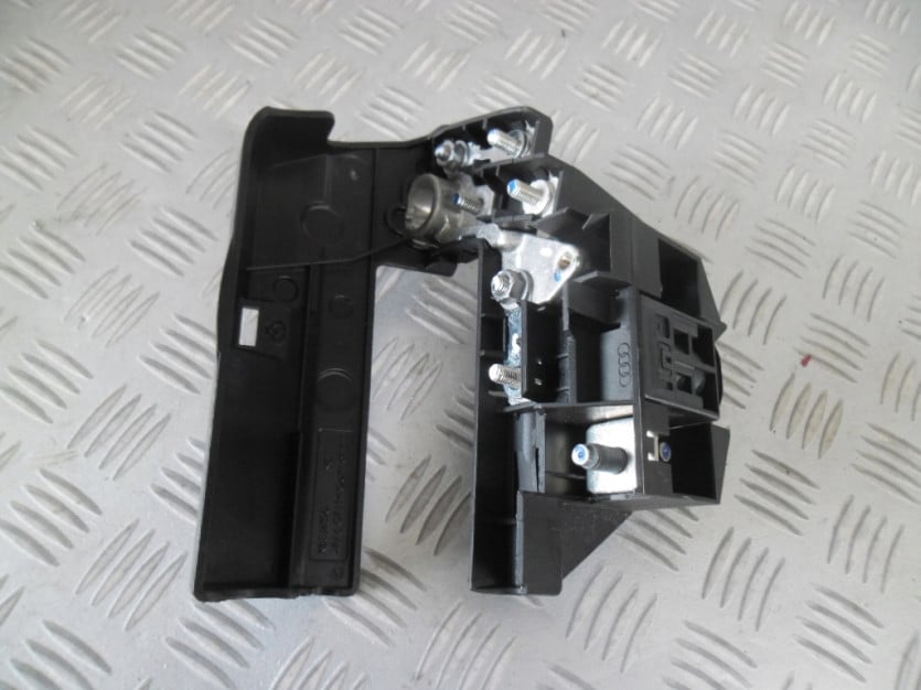 AUDI A8 D4 4H LIFT KLEMA 4F0915519 8J0915459