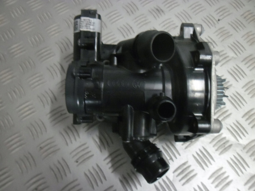 VW GOLF GTI AUDI A3 S3 TFSI POMPA WODY 06L121111H