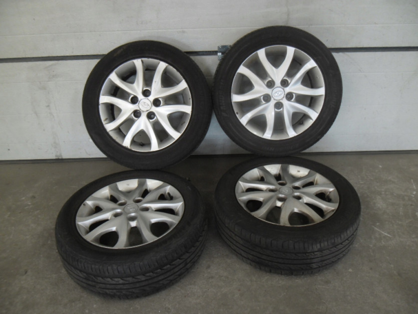 HYUNDAI I30 2010 FELGI ALUMINIOWE OPONY 205/55 R16