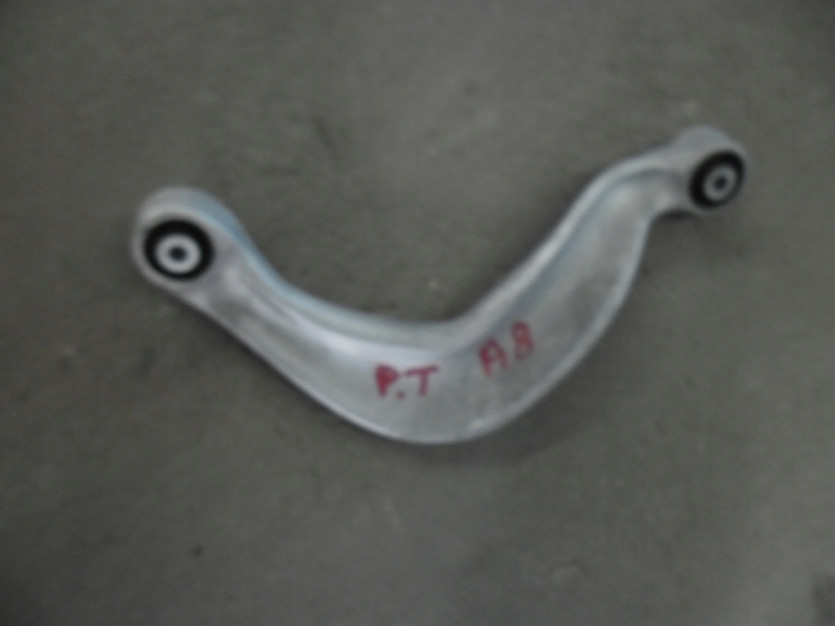 AUDI A8 D4 4H LIFT WAHACZ PRAWY TYL 8K0505324H