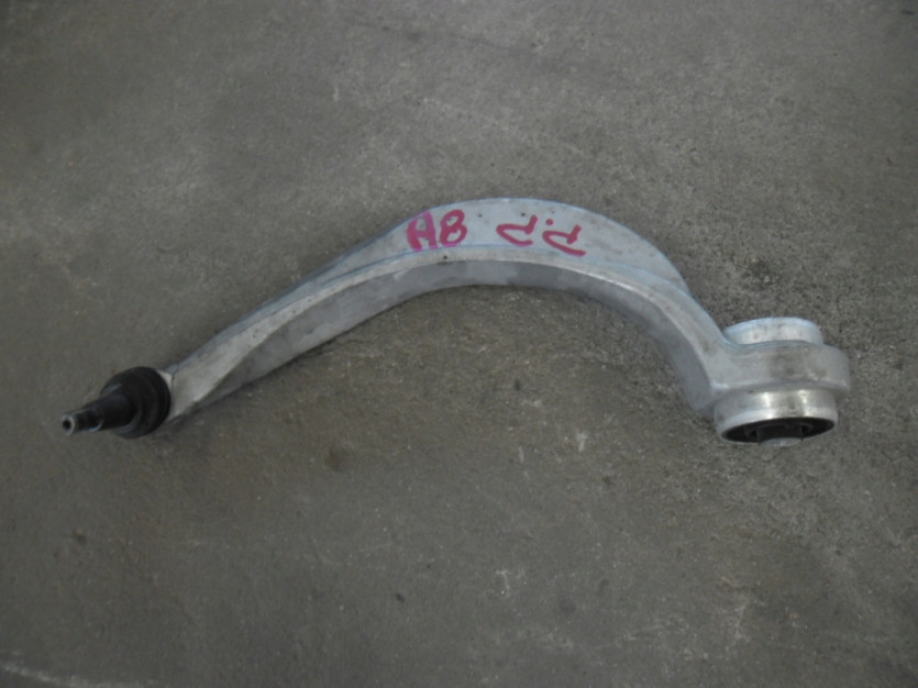 AUDI A8 D4 4H LIFT WAHACZ PRAWY PRZOD 4H0407694