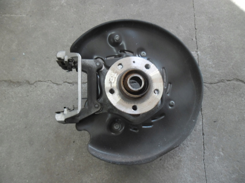 AUDI A8 D4 4H LIFT ZWROTNICA LEWA PIASTA TYL