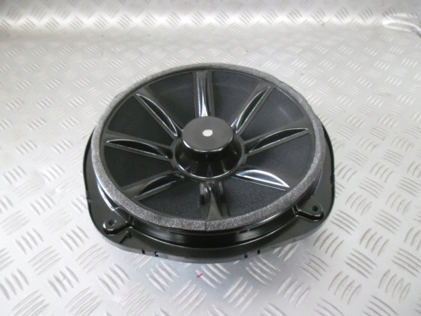 AUDI A8 4N D5 2017 GLOSNIK 4N0035412B