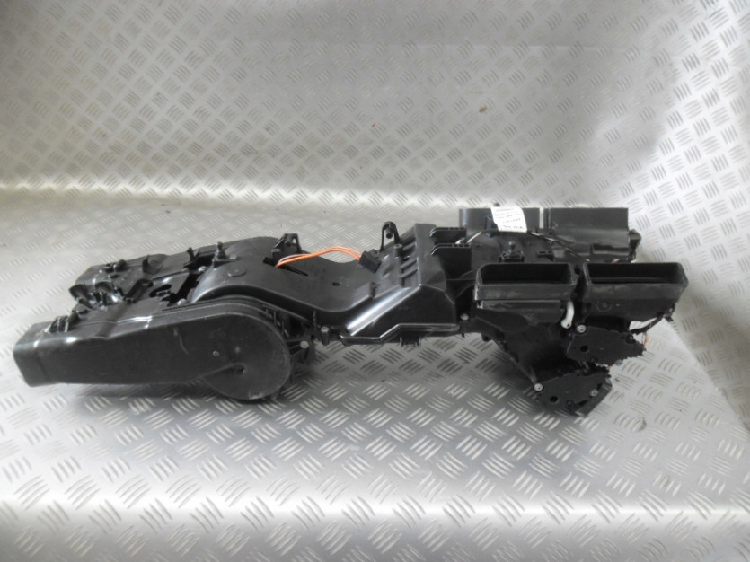 AUDI A8 4N D5 NAGRZEWNICA KLIMATYZACJI 4N0819351