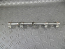 AUDI A8 4N D5 LISTWA WTRYSKOWA 4.0 TFSI 0P2133316A