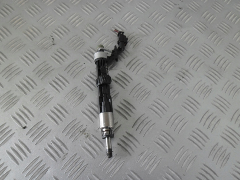 AUDI A8 4N D5 WTRYSKIWACZ 4.0 TFSI 06M906036S